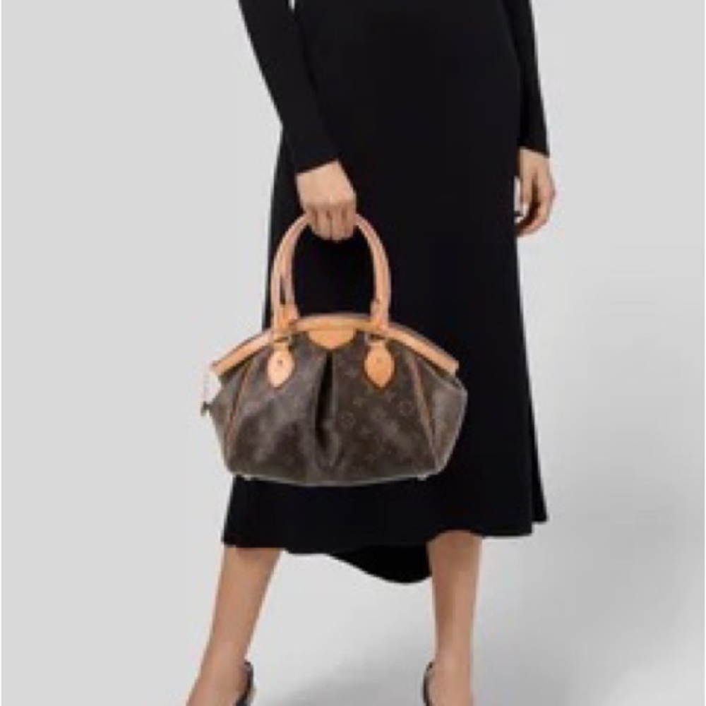 LOUIS VUITTON Monogram Tivoli handbag